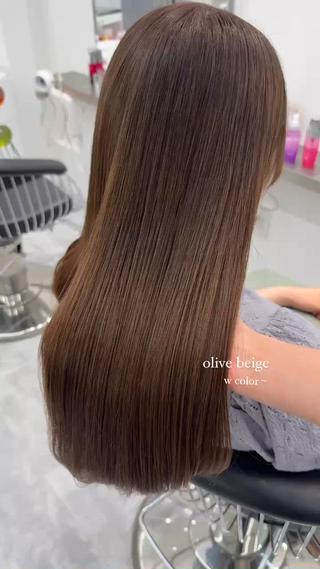 olive beige
季節や雰囲気に合わせたカラーでイメチェン
カットでバランスを整え、トリートメントでツヤとうるおいをプラス
トータルで可愛く仕上げたい方におすすめです!!