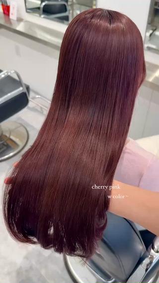cherry pink
【ブリーチなしダブルカラーとは】
髪をブリーチせずに2回カラーをする施術です!
1回目は明るめのカラー剤を使用して髪全体を明るくします
2回目のカラーで入れたい色を重ねます
ブリーチに比べてダメージが少ない!
柔らかい色味や透明感のあるカラーが出したい方にオススメです