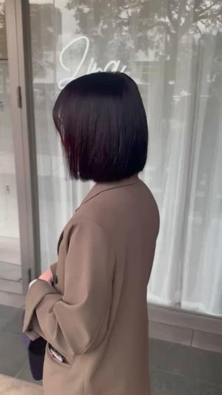 艶とライン感でつくる“ミニボブ”。首元がしまって小顔見え、乾かすだけで内に入る設計。うねり・広がりが気になる方は《Premium髪質改善》セットが人気です。

#ミニボブ #艶ボブ #ラインボブ #顔まわり #髪質改善 #髪質改善カラー #ワンメイクカラー #韓国風ボブ #南草津美容室 #滋賀美容師
 