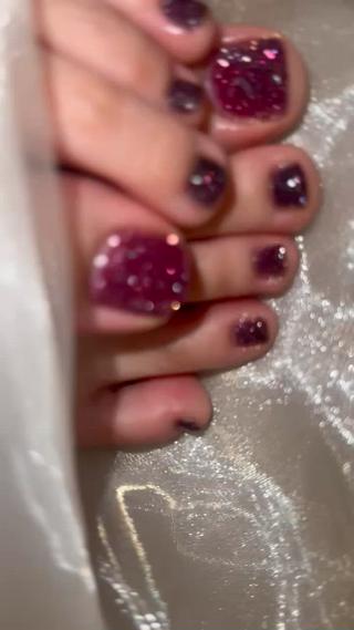 Flash nail
冬にはもってこいのキラキラ感 