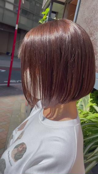 『ボブ×艶カラー』

ピンクブラウンで可愛さUP 