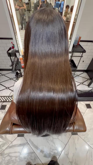 普段のトリートメントで満足いかない方いつもとは違うトリートメントしてみませんか？
艶髪手に入ります 