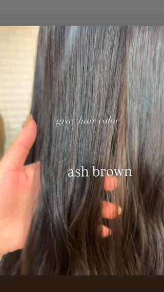 ロング トモタニ ミオのヘアスタイル