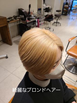 色落ちもキレイに楽しめるブロンドヘア 