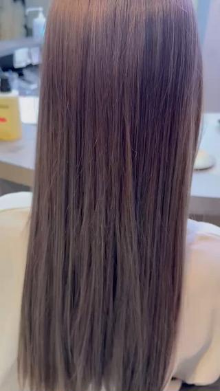 この時期にぴったりの暗すぎず明るすぎないラベンダーカラーです。
色むらが目立つ今の色に納得してない方是非一度僕に担当させてください。