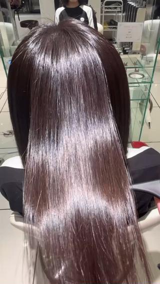 ミディアム H. shinkaiのヘアスタイル