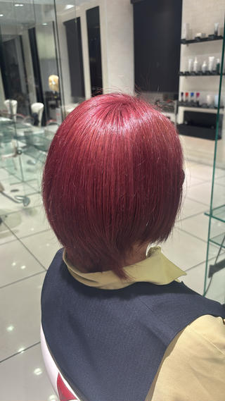 ショート カラー H. shinkaiのヘアスタイル