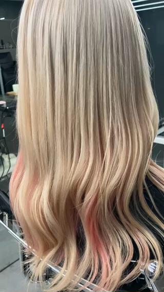 ロング 勝谷 悟史のヘアスタイル