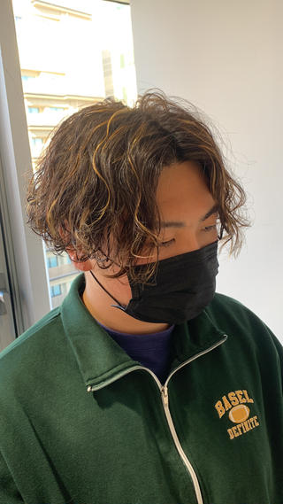 波巻きスパイラル×ミディアムセンターパート×ハイライト