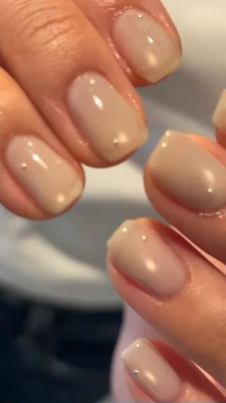 ナチュラルマグネット

#マグネットネイル#シンプル 