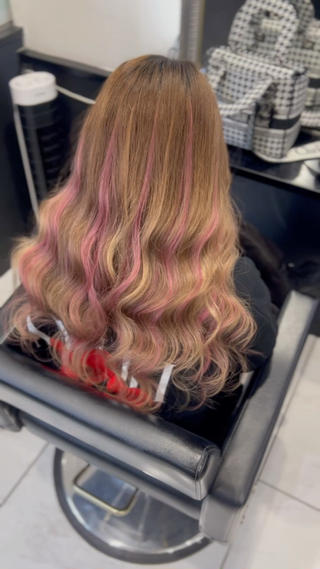 プルエクステダイヤモンド毛質80本
ピンクメッシュでかわいく:) 