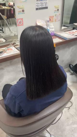 セミロング 寺井 萌恵のヘアスタイル