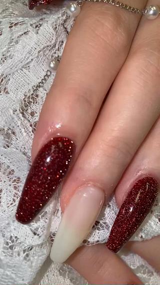 気になったデザインはいいねྀིで見返せるようにするのがオススメです⋆⸜⸝‍⋆
#ちゅるんネイル#マグネットフレンチ
#持ち込みデザイン#埋めつくしネイル
#ゴテゴテネイル#韓国ネイル
#チークネイル#y2knails
#量産型ネイル#長さだし#アートし放題 