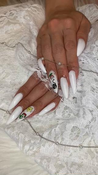 気になったデザインはいいねྀིで見返せるようにするのがオススメです⋆⸜⸝‍⋆
#ちゅるんネイル#マグネットフレンチ
#持ち込みデザイン#埋めつくしネイル
#ゴテゴテネイル#韓国ネイル
#チークネイル#y2knails
#量産型ネイル#長さだし#キャラクターネイル 