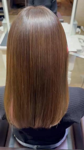 ミディアム フラミューム アカデミーのヘアスタイル