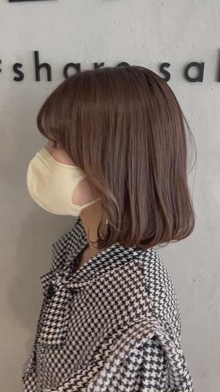 ダッフィベージュ×タンバルモリ
ベースのトーンによってはブリーチなしでできます
ブルベ夏さん、イエベ春さんにおすすめです
イエベ秋さんも少しくすませて似合わせ可能です◎ 