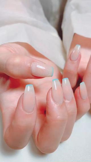 ネイル R.N アールドットエヌのネイルデザイン