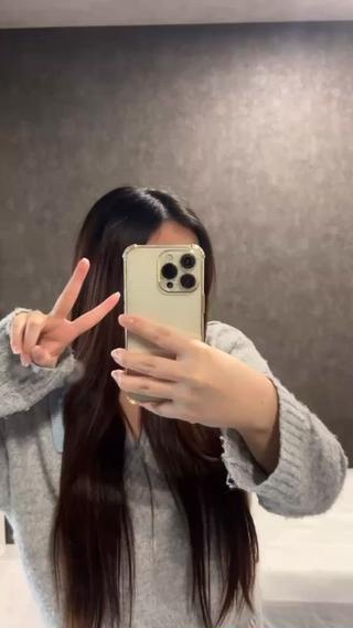 こんにちは
那覇市天久 メンズ脱毛 Neo salon です!
夏が近づくと、
「ヒゲだけ」「脚だけ」など部分脱毛の相談が増えてきます
でも実は…
部分でやるより全身脱毛の方が圧倒的にお得です
あとから
「腕もやりたい」「脚も気になる」
と追加する方がとても多いんです
最初から全身で始める方が結果的にコスパ◎
当店はSHR脱毛なので痛みが少なく、毛周期関係なく通えます
初めての方は
初回メニュー半額
那覇市天久
メンズ脱毛 Neo salon