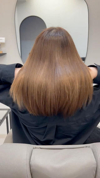 セミロング SHIINA シイナのヘアスタイル