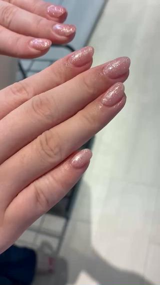 グリッターカラー
動きによっていろんな大きさのラメがキラキラします