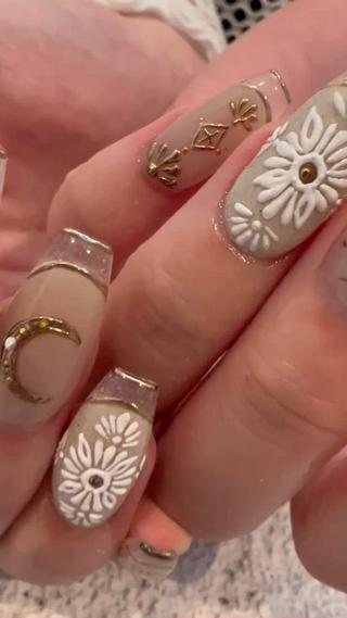 白い柄はぷくぷく
+別途料金