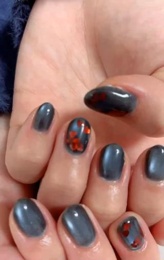 ブルーのマグネットに
赤のハートがアクセント
ハートホロはバレンタイン終わっても人気です
 