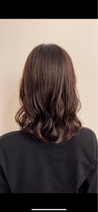 コテで巻くより可愛い#コテ巻き風デジタルパーマ
ネジって乾かすだけの楽ちんスタイリング
○巻いてもすぐ取れちゃう
○朝巻くのが大変な方
○楽にスタイリングしたい
そんな方にオススメです