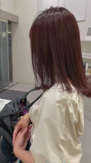 動画で見るとこれくらいの色味、、
透け感×くすみ感＝モーヴピンク♡ 