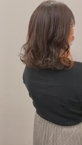 動画で見ると全体の柔らかさがより伝わるのと
インナーのオレンジの可愛さが、、♡♡ 