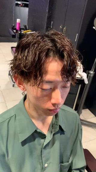 メンズ/メンズヘア/マッシュ/ウルフ/センターパート/スパイラルパーマ/ツイストパーマ/ツイストスパイラルパーマ/波巻きパーマ/プードルパーマ/韓国風/ハッシュカット/黒髪/スーツ/ヘッドスパ/20代/30代/40代
#owl#心斎橋#メンズ#スパイラルパーマ#ツイストスパイラル#波巻き#ツイスパ##刈り上げ#大阪美容室#メンズパーマ#波打ちパーマ#メンズヘア#心斎橋美容室#ハイライト#古着#スペインカール#アメカジ男子#大阪メンズ美容室#プードルパーマ#スパイキーショート#難波#波巻きパーマ大阪#ツイストスパイラル大阪
Instagram @owl_ryo