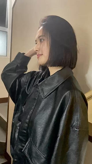 2bleach毛に縮毛矯正してまとまるbobに
深めのbordeaux color 