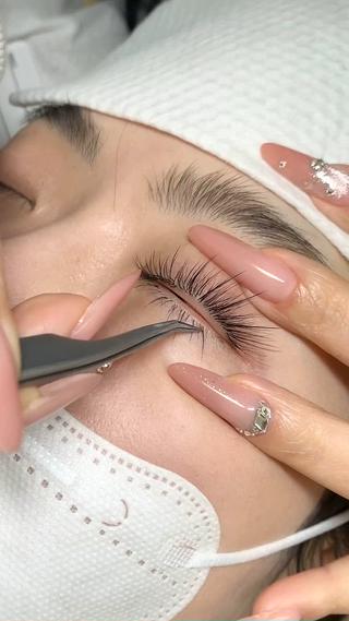 オーダーデザインの下まつげ 