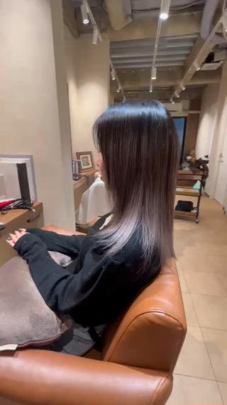 セミロング カラー end roll りんのヘアスタイル