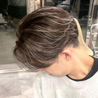 カラー メンズ REDEAL所属・上村 光希のヘアスタイル