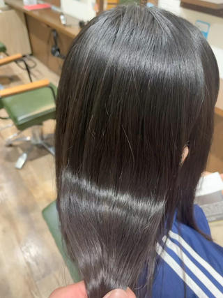 酸性ストレート
湿気によるパヤパヤ毛をやっつけます 