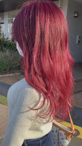 ロング 平野 朋未のヘアスタイル