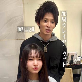顔型への似合わせ/骨格の似合わせ/髪質の似合わせ
身長、体型の似合わせ/ファッションの系統への似合わせ
僕はこれらをトータルして見て似合わせます
髪質、顔型にあわせて丁寧かつ繊細にデザインカットをしていきます。顔まわりはこだわりさらに小顔スタイルに導きますので楽しみにして下さい♪特にショートカット、韓国風の顔まわりのデザインカット、レイヤーカットは技術力に差が出ます。貴方のなりたい顔周りのデザイン、質感調整、一緒に相談しつつなにが似合うかも提案いたします。
Instagram⇨yasuaki.senbaでは音声ありのリール動画も配信してます是非遊びにきてください♪