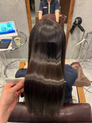 つやつや縮毛矯正️
+¥1.650で髪質改善ストレートにご変更できます◎
 