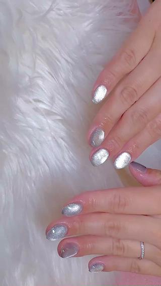 ネイル ネイルサロンリベラ 金山店　水野のネイルデザイン