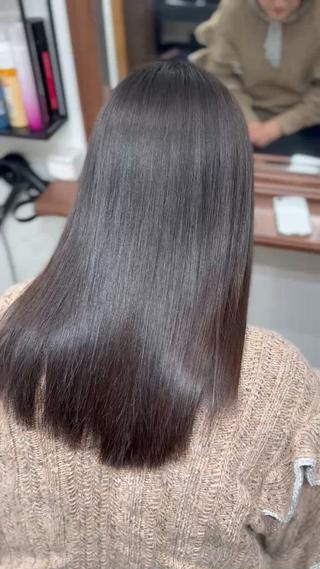 セミロング りきまる けんとのヘアスタイル