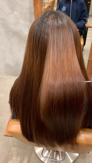 パーマ伸ばしでストレートに！ 