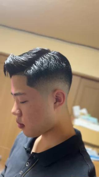 メンズ 橋川 飛鷲のヘアスタイル