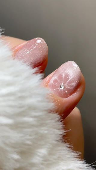 ネイル LISA 🍀.⋆のネイルデザイン