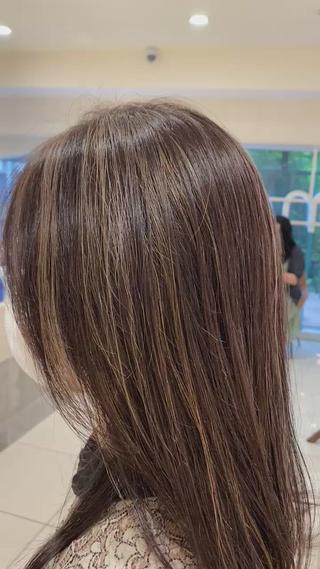 細めハイライトのラベンダーベージュ 