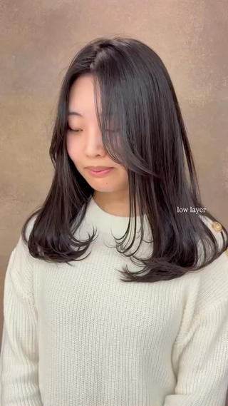 セミロング macheriebyhase所属・藤井 心音のヘアスタイル