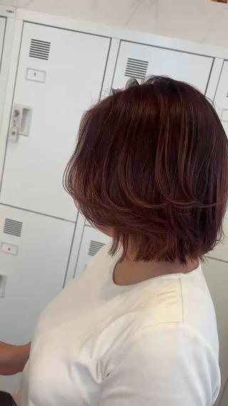カラー 井樋 乙葉のヘアスタイル