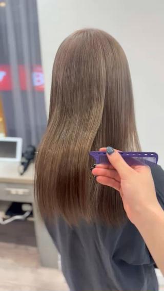 カラー 高山 穂香のヘアスタイル