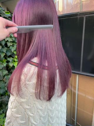 ケアブリーチでダメージレスにピンクヘア 