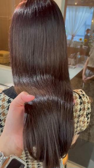 ロング カラー 山下 悠月のヘアスタイル