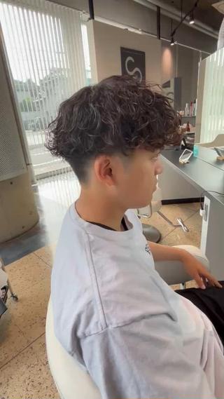 パーマ メンズ 土井 宏晟のヘアスタイル